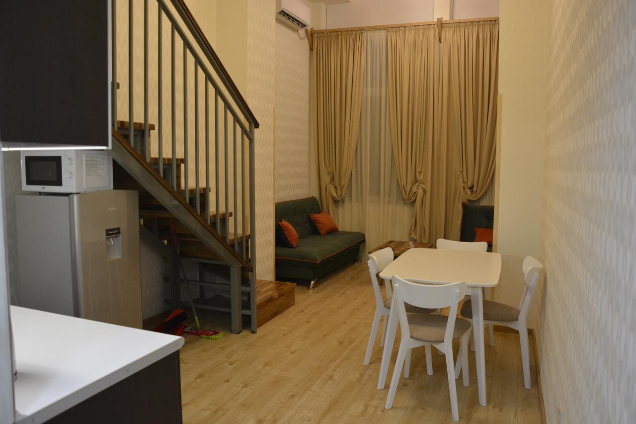 Full Comfort Apartment On Aghmashenebeli Tbilisi Luaran gambar