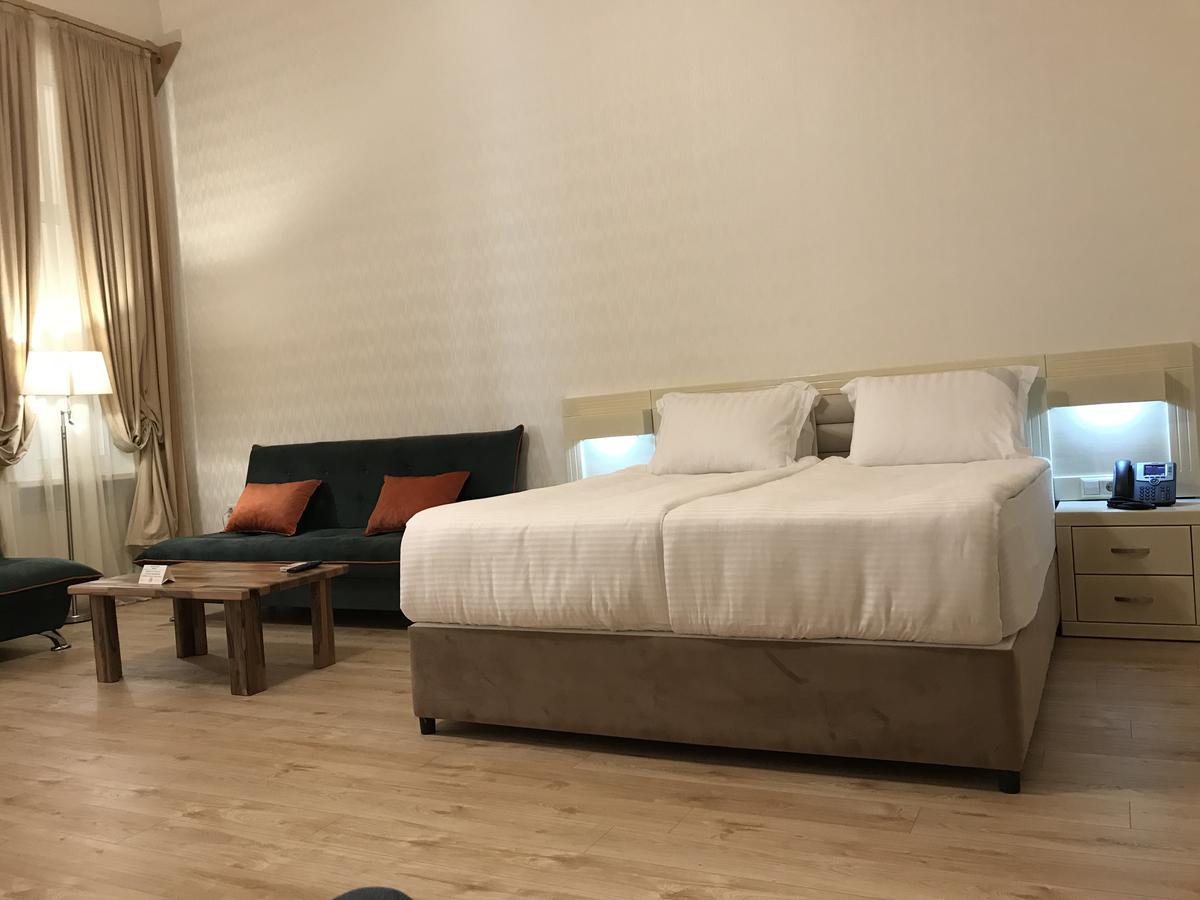 Full Comfort Apartment On Aghmashenebeli Tbilisi Luaran gambar