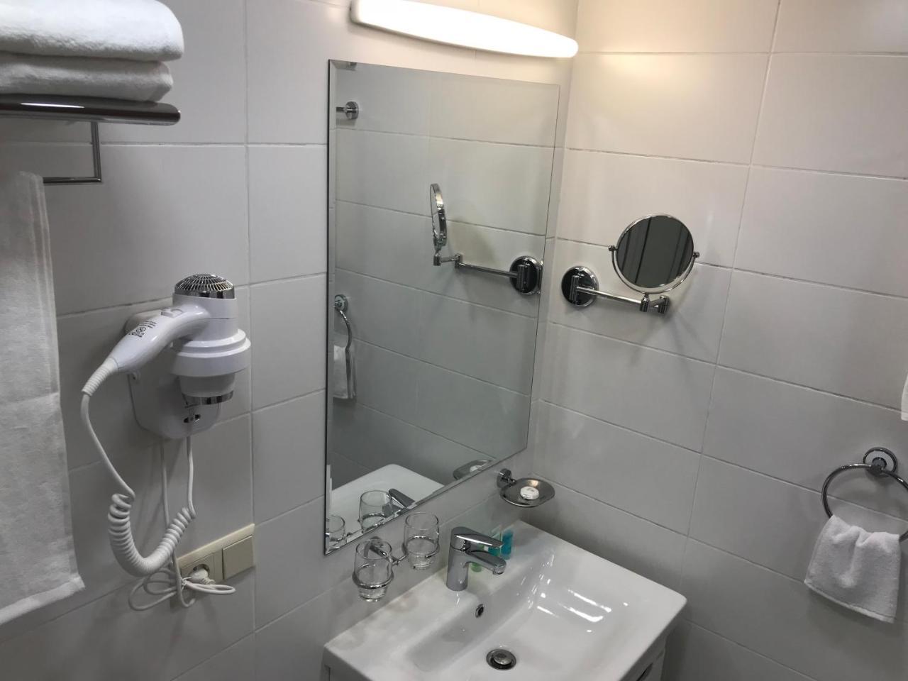Full Comfort Apartment On Aghmashenebeli Tbilisi Luaran gambar
