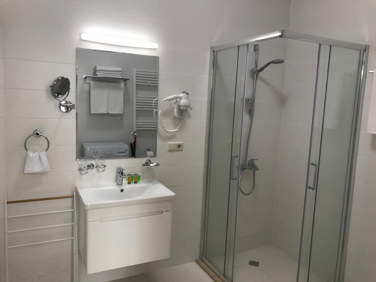 Full Comfort Apartment On Aghmashenebeli Tbilisi Luaran gambar