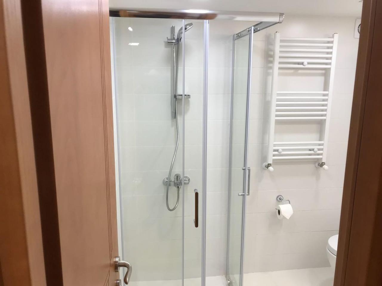 Full Comfort Apartment On Aghmashenebeli Tbilisi Luaran gambar