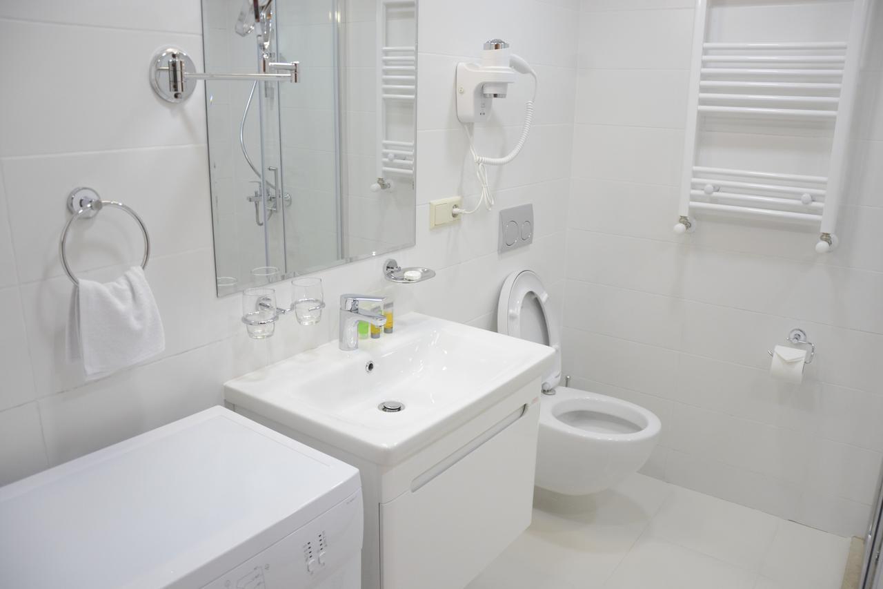 Full Comfort Apartment On Aghmashenebeli Tbilisi Luaran gambar